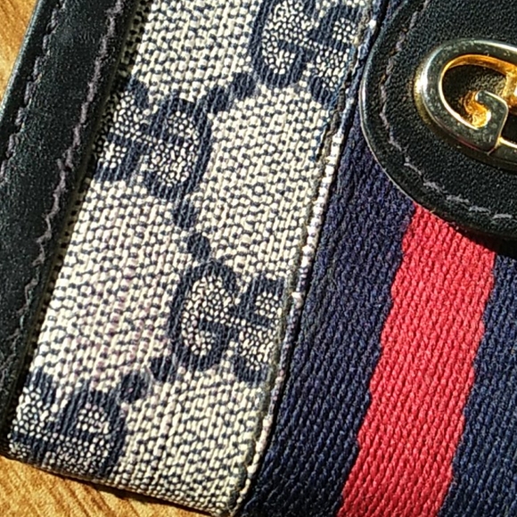 GUCCI ~WALLET - Picture 10 of 10